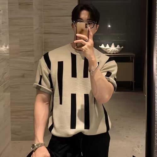 Men's Round Neck Knitted Short Sleeve Sweater