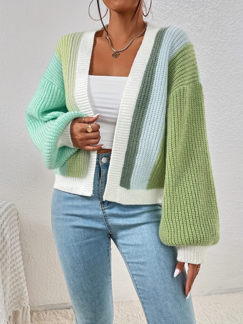 877bec06-f087-4cb9-b159-aa49a11dc54f.jpg Women's Color-Block V-Neck Long Sleeve Sweater Cardigan